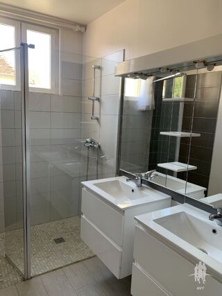  Maison  vendre 8 pices 120 m