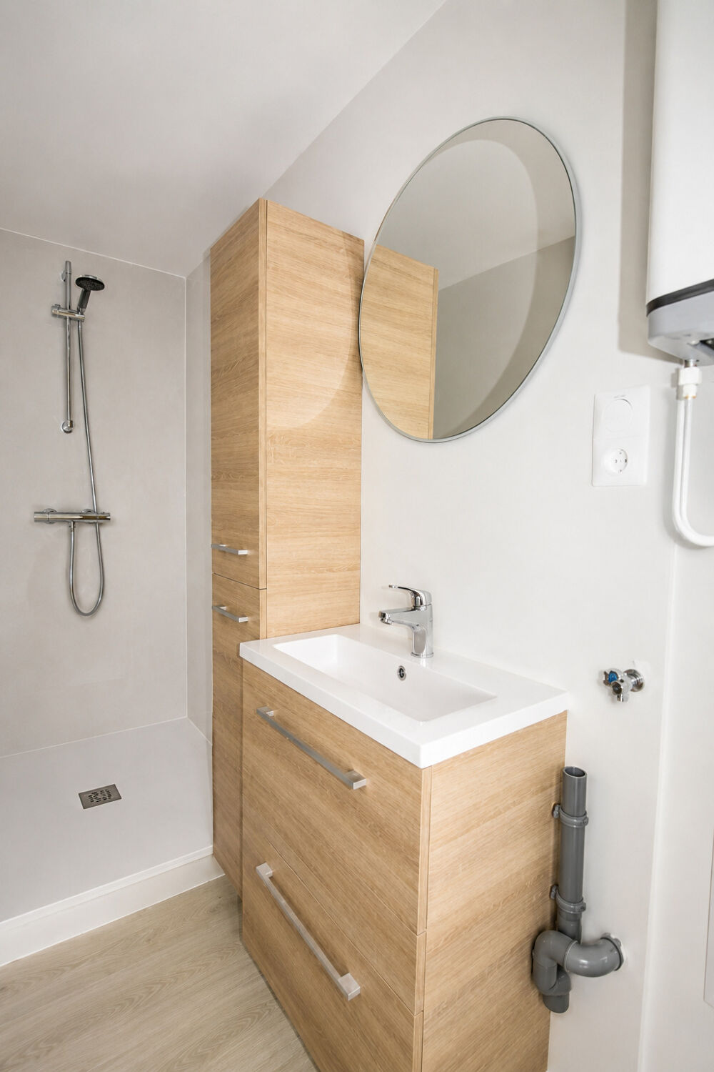 Vente Appartement STUDIO rénové avec cour privative de 40 m2 - HYPER-CENTRE Royan