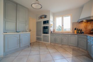  Villa  vendre 6 pices 189 m