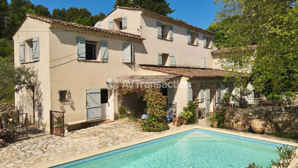 Exclusivité, ancienne bastide à Flayosc, Provence Vert