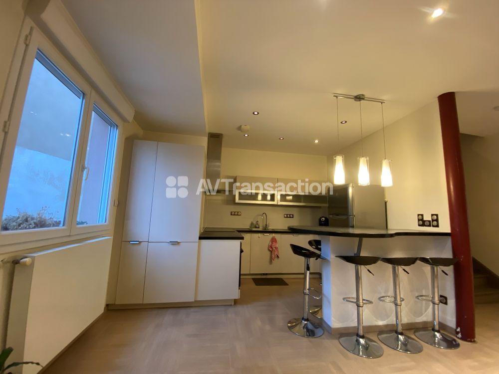 MAISON centre ville de 145 M² avec patio et terrasse