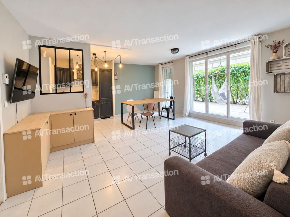 Vente Appartement T3 DE 68 M² – JARDIN PRIVE 80 M²  + TERRASSE - GARAGE Vaulx-en-velin