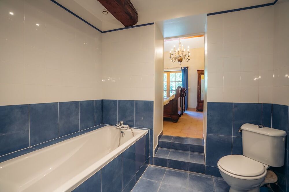 � vendre  Villa La Livini�re (34210)
