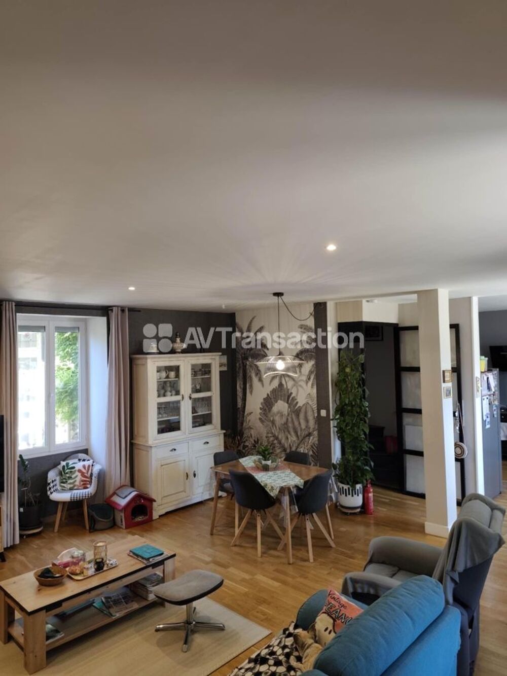 Vente Maison Maison charentaise rénovée 2023 · 145 m² · 4 chambres Rouzède