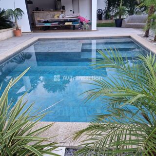  Villa � vendre 6 pi�ces 205 m�