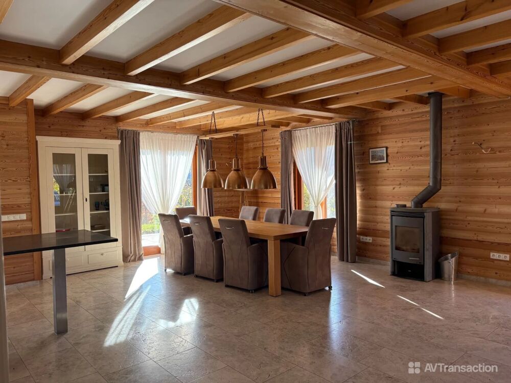 Maison familiale 9 pièces  288 m²  Vue montagne