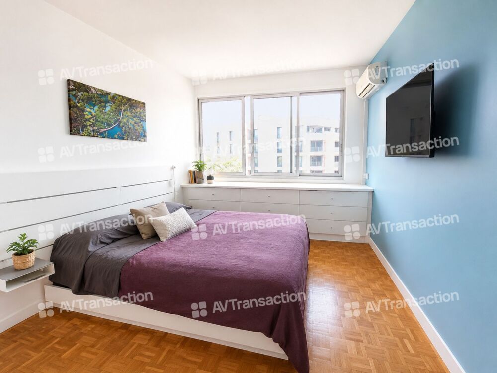 T5 de 97 m²  3 chambres, suite parentale, 2 balcons et cave