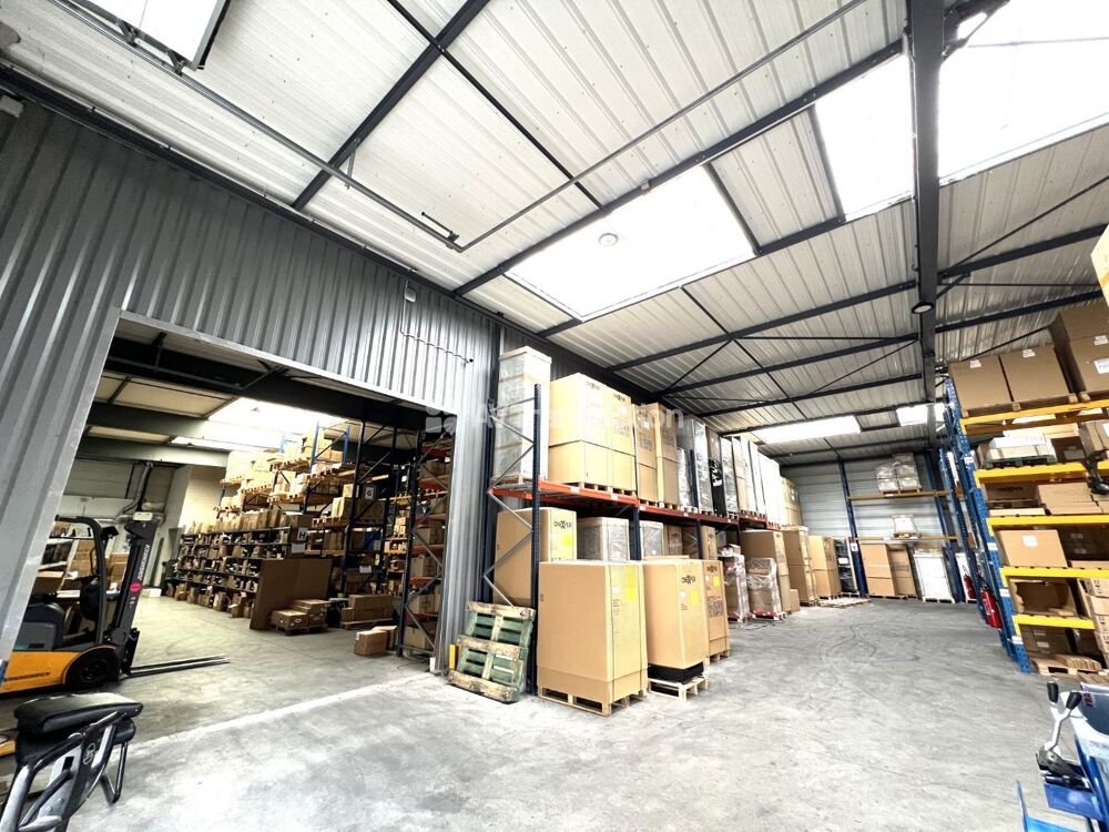   A vendre , Evreux ( 27000 ) local d'activité  , 1090 m2 Evreux