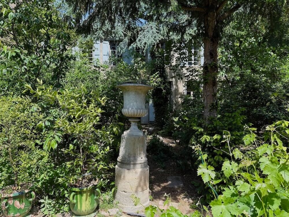 � vendre  H�tel Particulier Carcassonne (11000)