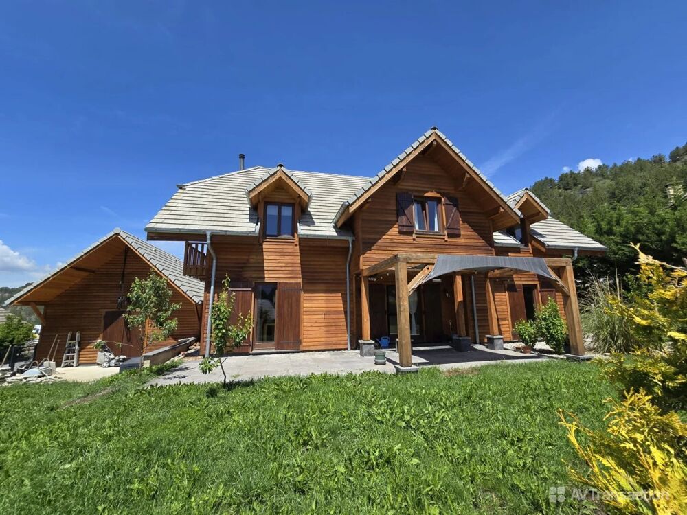 Maison familiale 9 pièces  288 m²  Vue montagne