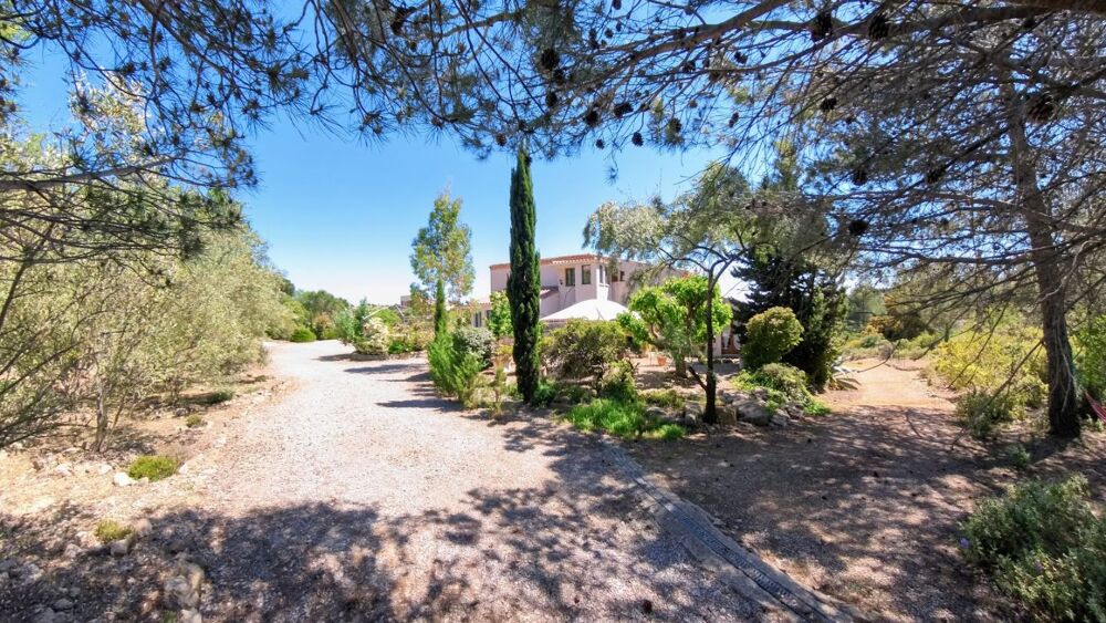 Spacieuse villa et appartement (240 m²) à Cesseras