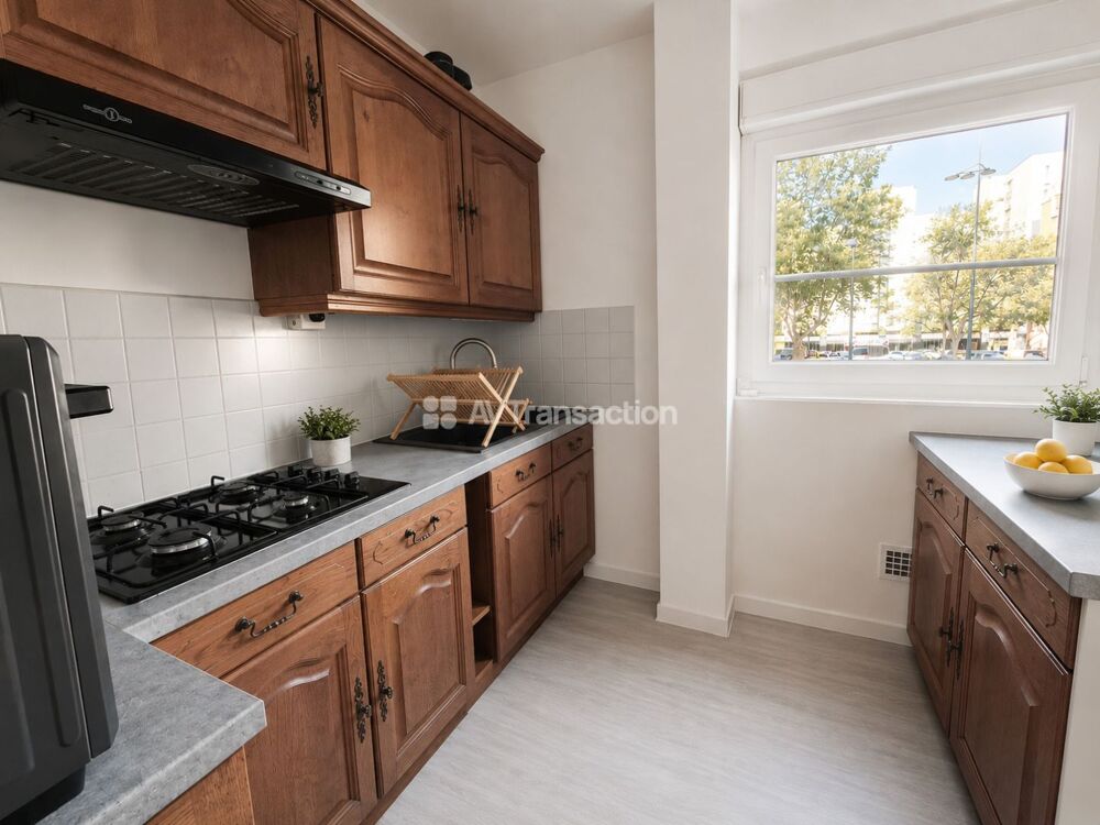 Vente Appartement T2 DE 41 m² - CAVE - PARKING- RUE RACINE - GRATTE-CIEL Villeurbanne