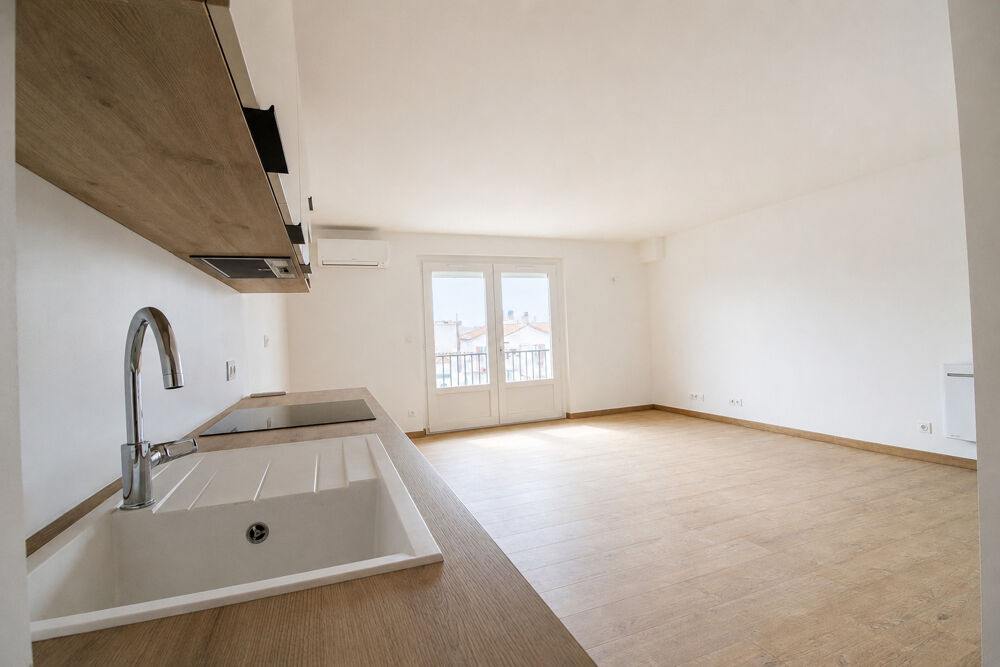 Vente Appartement ROYAN CENTRE-VILLE – DERNIER ÉTAGE, BALCON ET VUE MER Royan