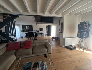  Villa à vendre 8 pièces 253 m²