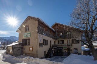  H�tel Particulier � vendre 15 + pi�ces 830 m� Molines-en-queyras