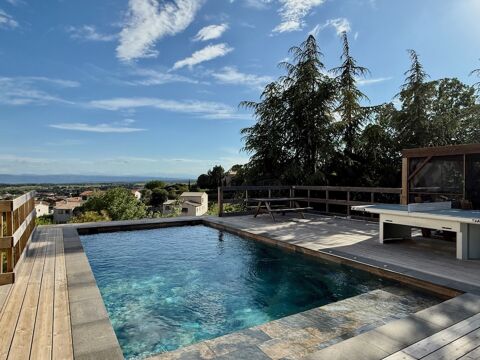   Villa offrant une vue imprenable campagne jusqu'aux Pyrénées Villa - 6 pièce(s) - 250 m²