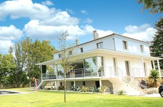  Maison  vendre 8 pices 290 m