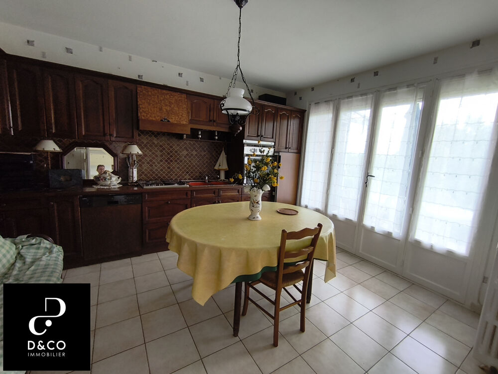 MAISON à RÉNOVÉE, BEAU TERRAIN