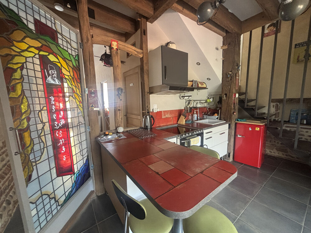 MAISON DE VILLAGE ET LOCAL PROFESSIONNEL CENTRE VONNAS