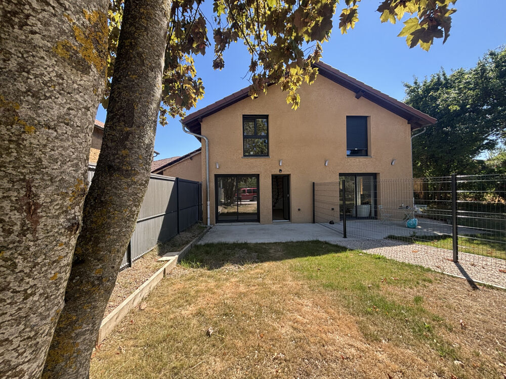 Vente Maison Maison en plein centre à Condeissiat Condeissiat