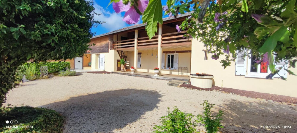 Ferme Rénovée avec caractère sur Grand Terrain