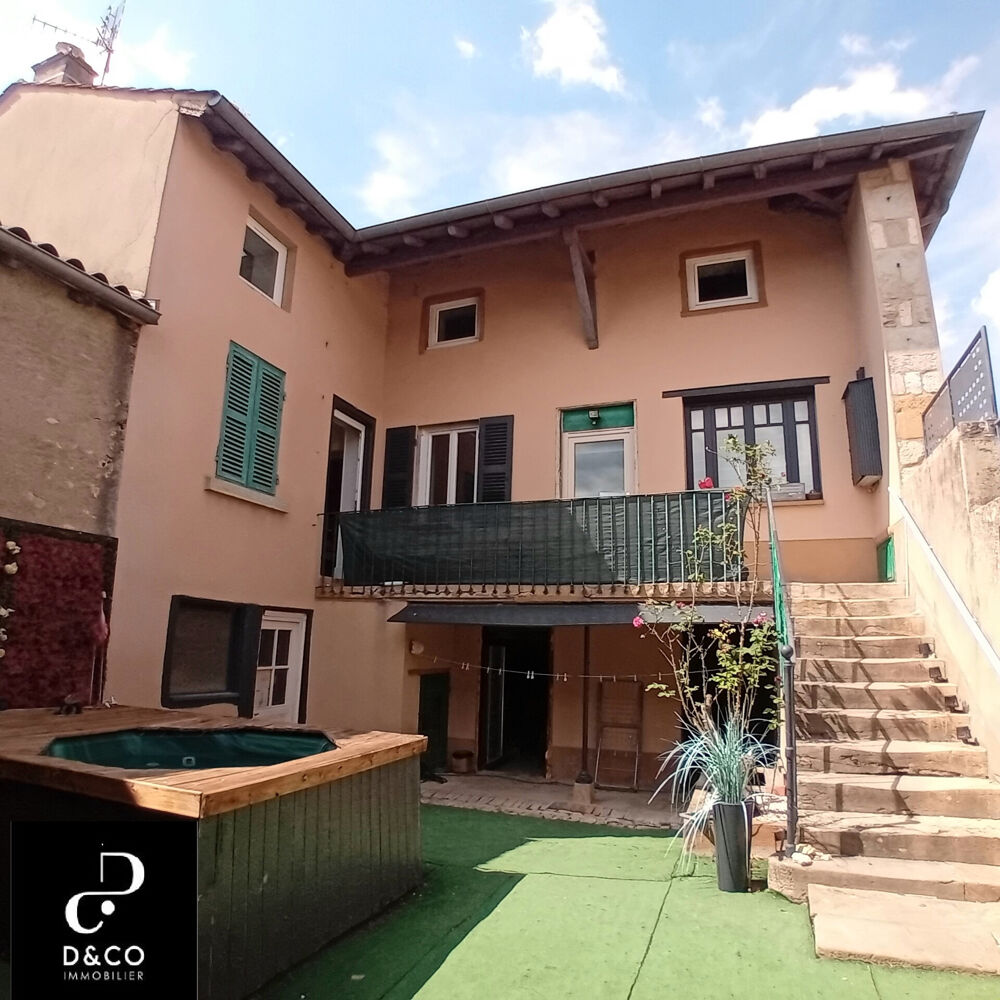 MAISON DE VILLAGE