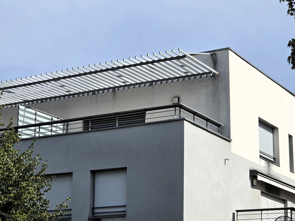 Vente Appartement UN T2 QUI A TOUT POUR PLAIRE… ET UNE TERRASSE QUI CHANGE TOUT Sathonay camp