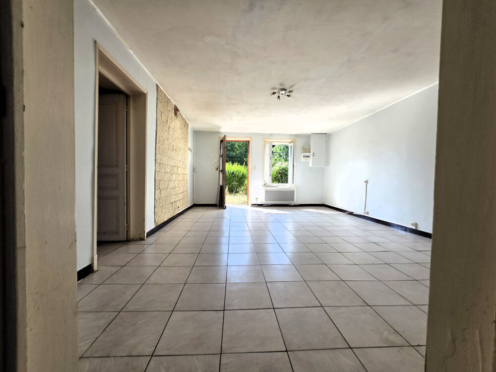 Vente Ferme GROS POTENTIEL POUR CETTE FERME A RAFRAICHIR SUR MEZERIAT Mezeriat