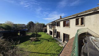  Maison à vendre 15 + pièces 373 m²