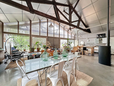   LOFT SUR BEGLES AVEC JARDIN Maison - 6 pi�ce(s) - 179 m�