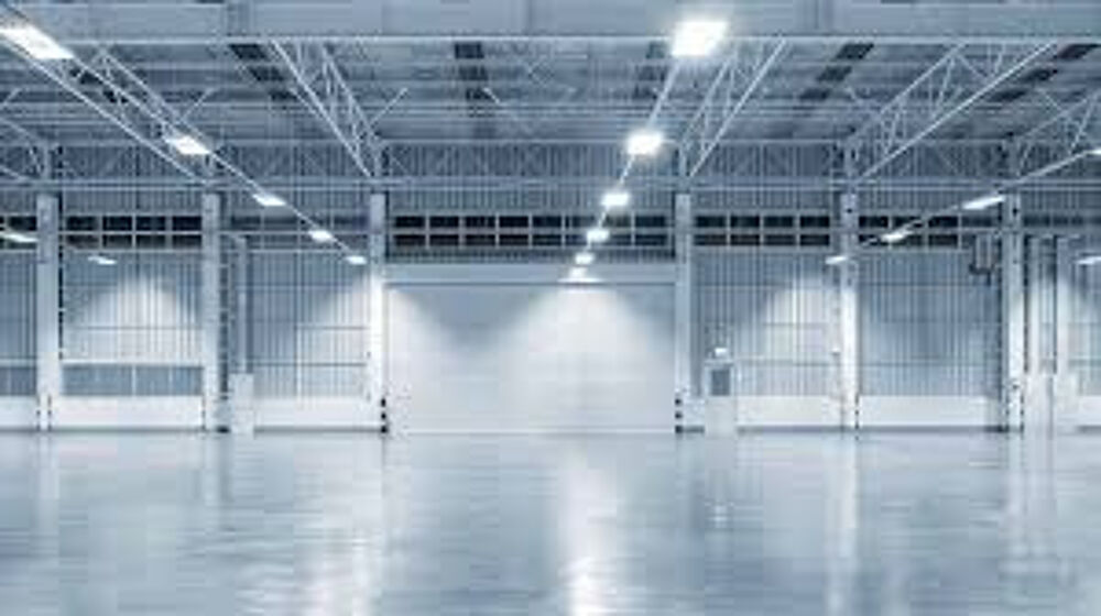  86. VIENNE : À LOUER   LOCAL COMMERCIAL NEUF DE 370M2 ENVIRON POITIERS (ZONE AEROPORT - BIARD) Poitiers