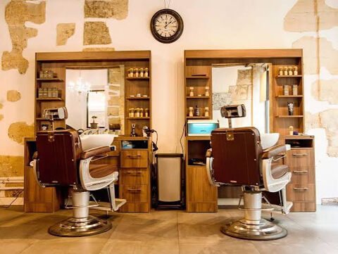 COIFFEUR BARBIER - CAVE A SPIRITUEUX - ESPACE CAFE LICENCE IV A VENDRE 1 86000 Poitiers