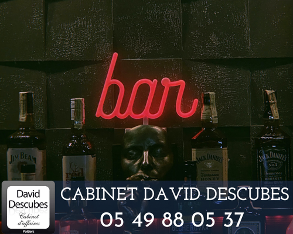   37. INDRE-ET-LOIRE : BAR DE NUIT À VENDRE. 