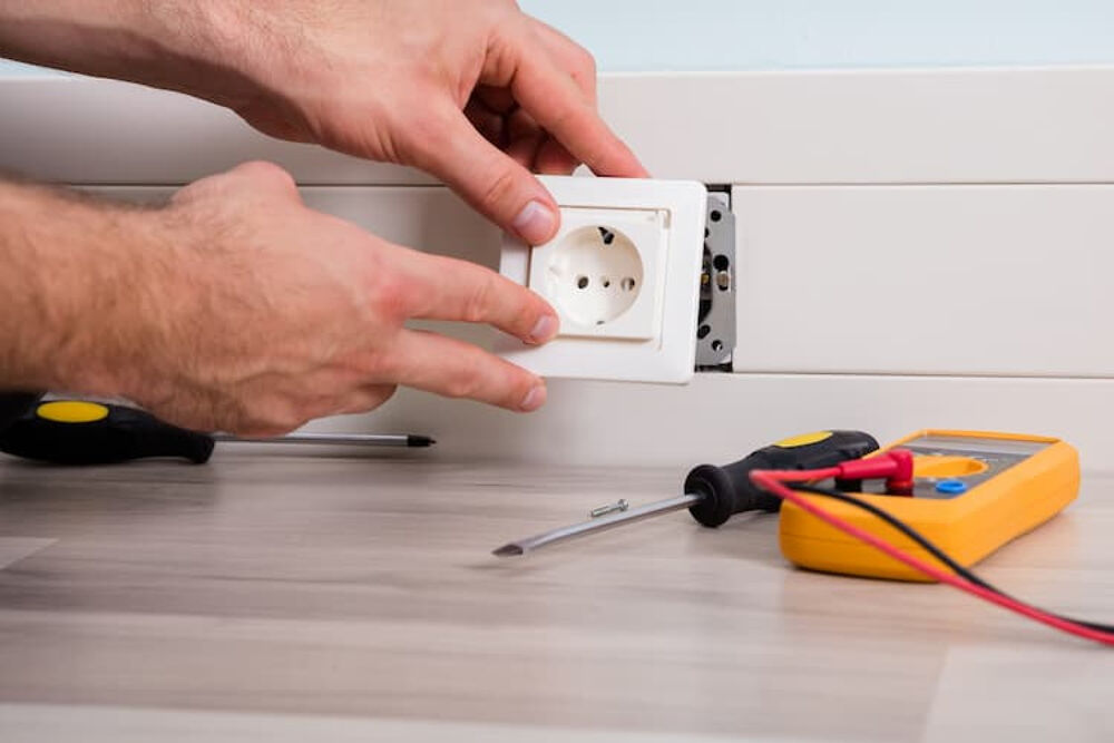   TRAVAUX D'INSTALLATION ELECTRIQUE ENTREPRISE GENERALE D'ELECTRICITE 