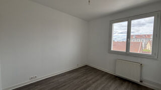  Appartement à louer 3 pièces 60 m²