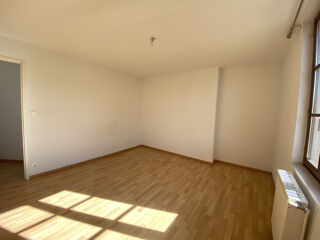  Appartement à louer 2 pièces 47 m²