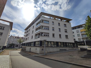  Parking / Garage à louer 10 m²