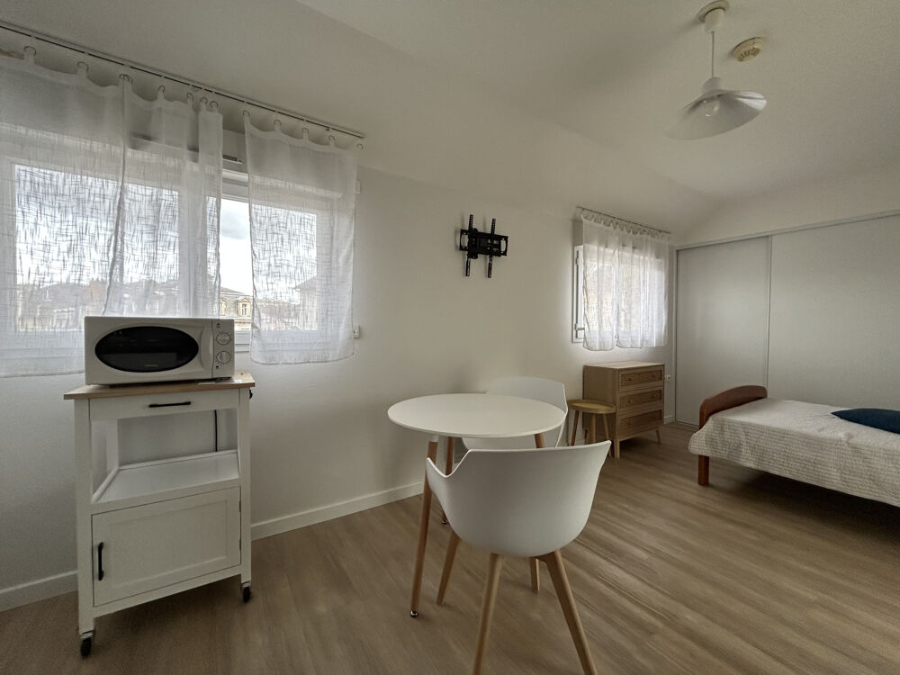 Location Appartement Studio meublé en centre-ville Limoges