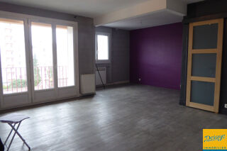  Appartement à louer 3 pièces 68 m²