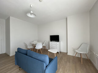  Appartement à louer 2 pièces 34 m²