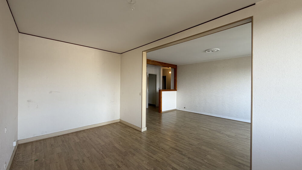 Appartement T4 à fort potentiel de rénovation, situé dan....