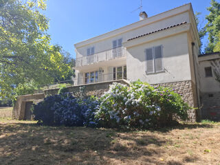  Maison � vendre 8 pi�ces 228 m�