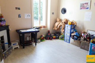  Maison à louer 7 pièces 109 m²