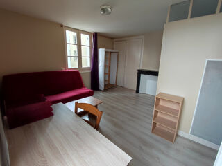  Appartement à louer 1 pièce 24 m²