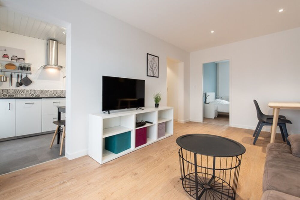 Vente Appartement Appartement T4 rénové avec balcon, cave et garage, Rue Montplaisir, 26000 VALENCE Valence