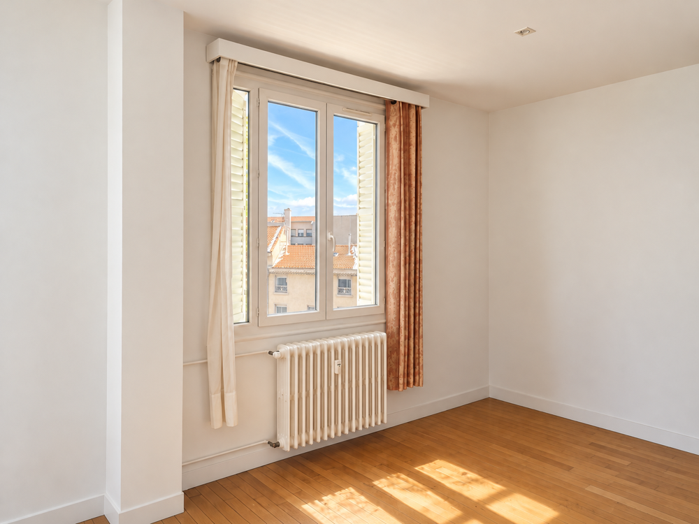 Vente Appartement T4 avec cave et garage, avenue V. Hugo. Résidence du Lycée, 26000 VALENCE Valence