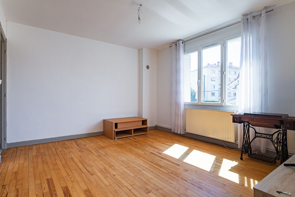 Appartement T4 avec cave, Rue du Marechal Joffre 26000 VALENCE