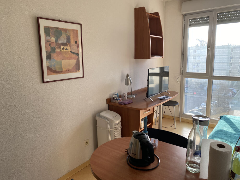 Vente Appartement Studio meublé 21.10 m2 LMNP + PARKING   Résidence LE VALENCEY   26000 VALENCE Valence