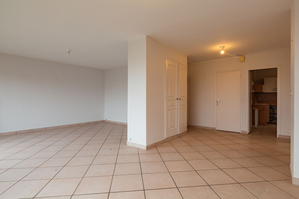 Vente Appartement Appartement T4 75 m2 avec balcon, cave et parking couvert, avenue Victor Hugo, 26000 VALENCE Valence