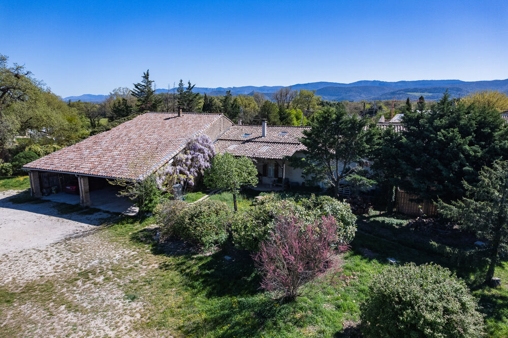 Vente Maison PROPRIÉTÉ DE 359 M2 SUR 1,17 HA   4 ESPACES DE VIE    26120 MONTVENDRE Montvendre